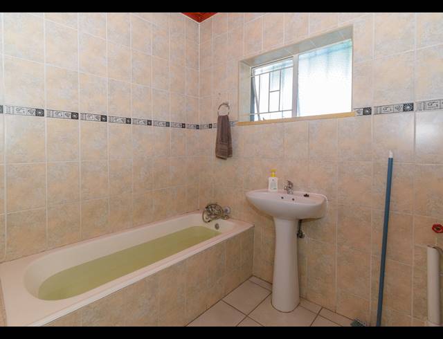 3 BEDROOM HOUSE FOR SALE IN KENSINGTON B